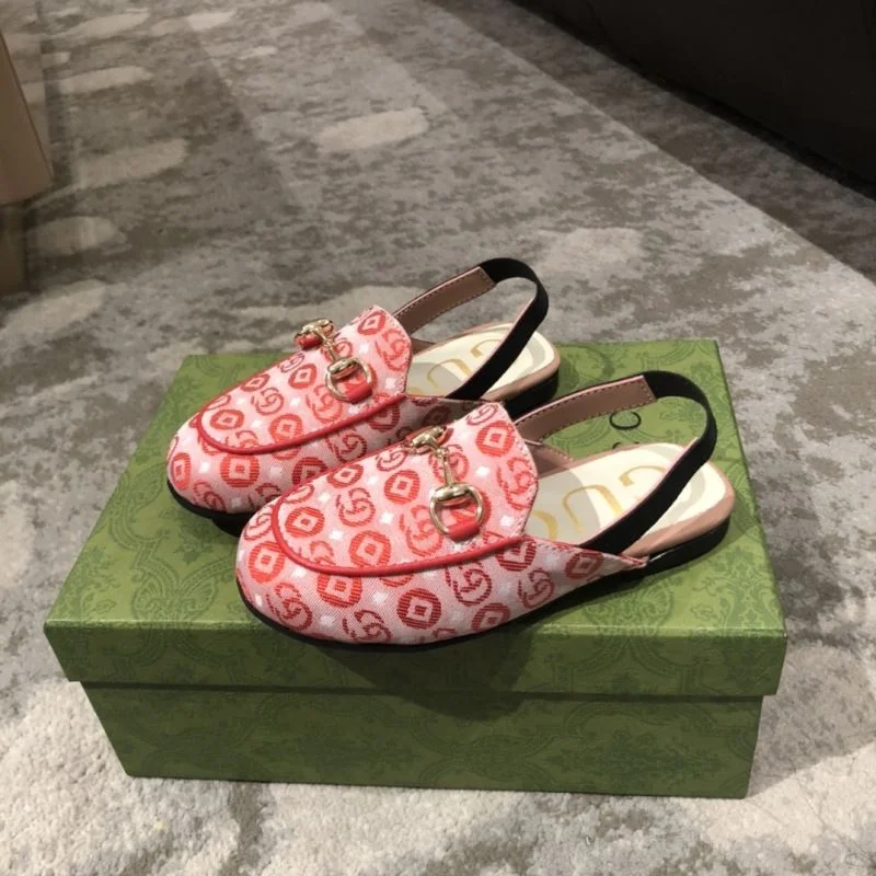 Comfortable GUCCI SHOES 29590