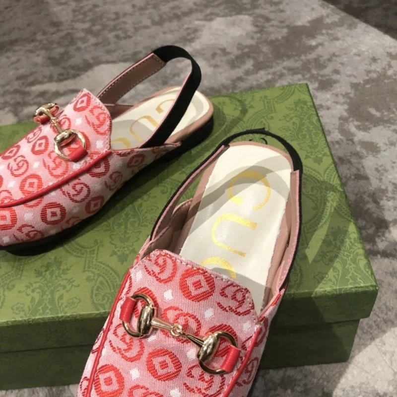 Comfortable GUCCI SHOES 29590