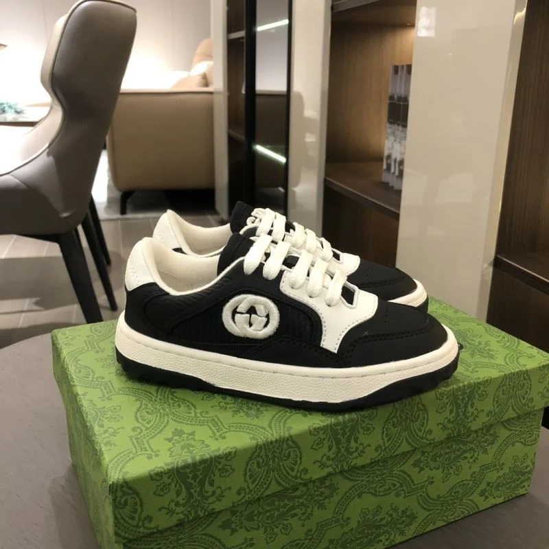 Effortless GUCCI SHOES 29571
