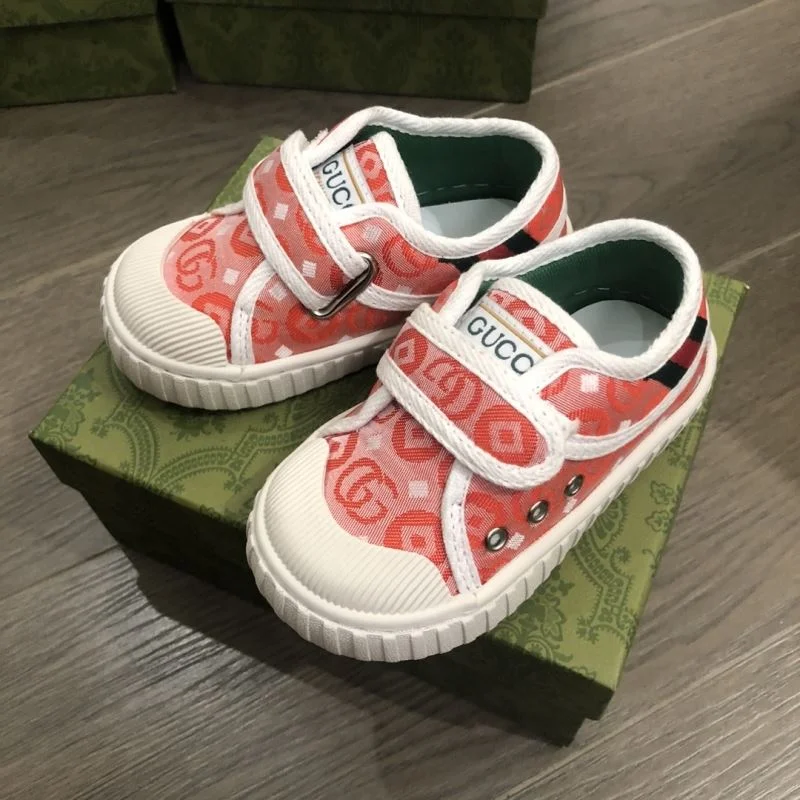 Elegant GUCCI SHOES 29567