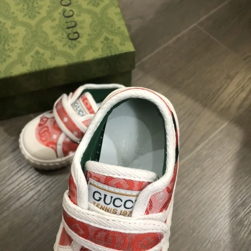 Elegant GUCCI SHOES 29567
