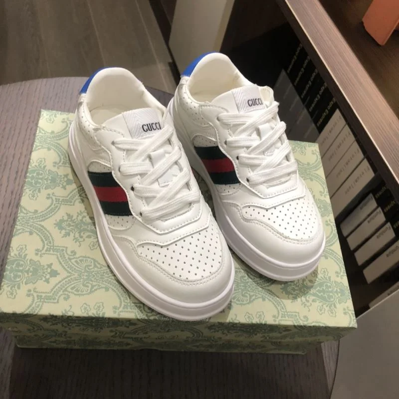 Breathable GUCCI SHOES 29554