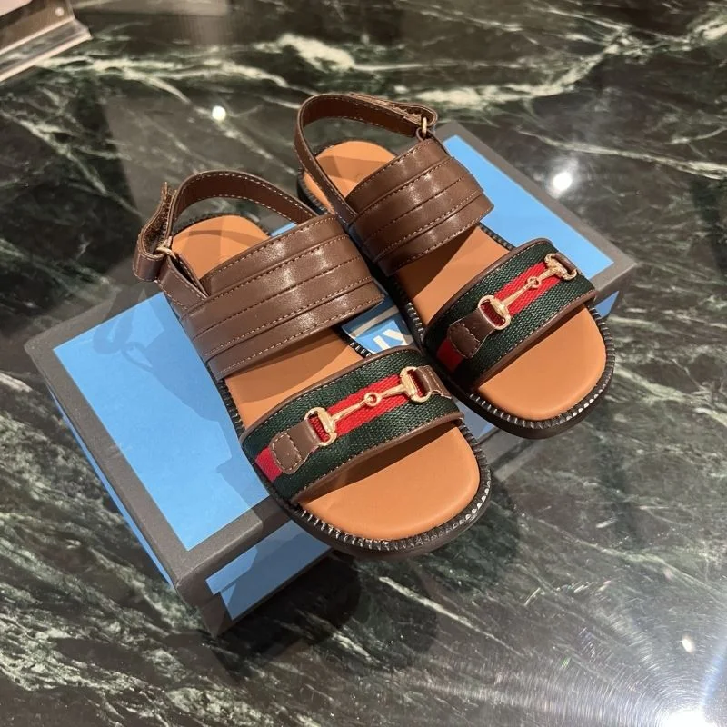 Compact GUCCI SHOES 29537