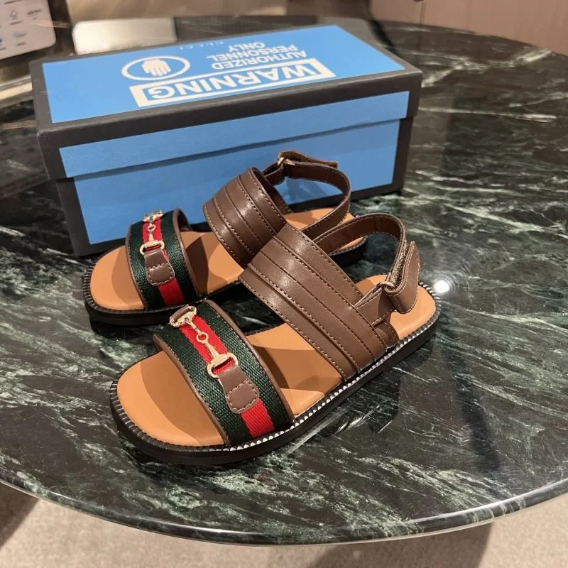 Compact GUCCI SHOES 29537