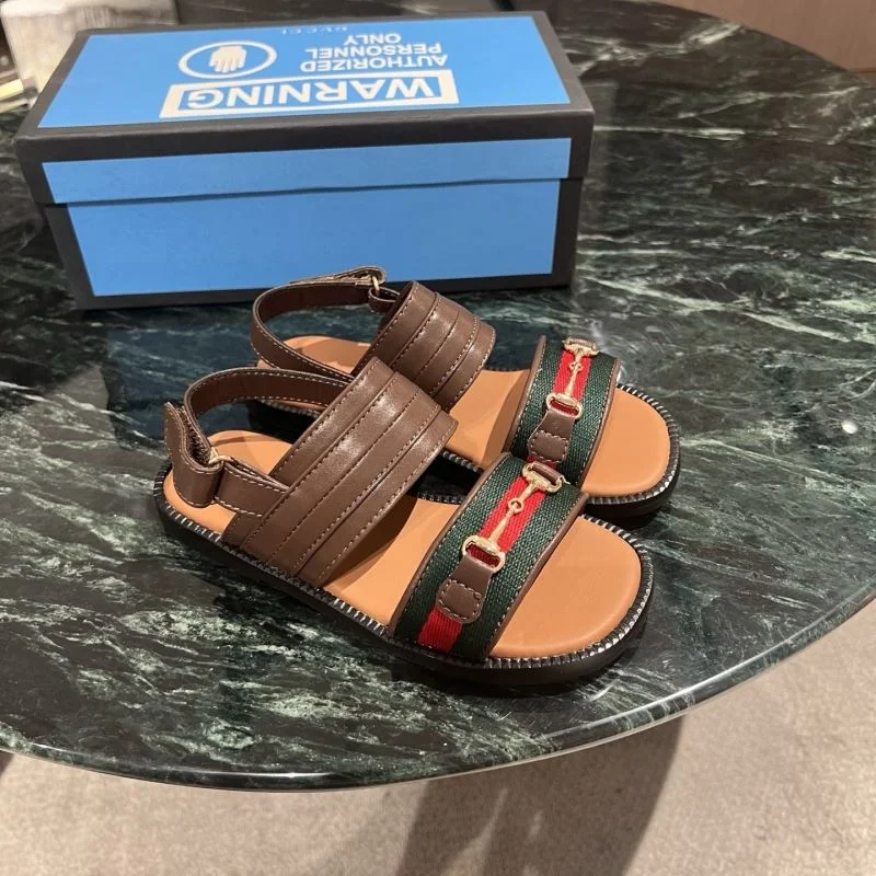 Compact GUCCI SHOES 29537