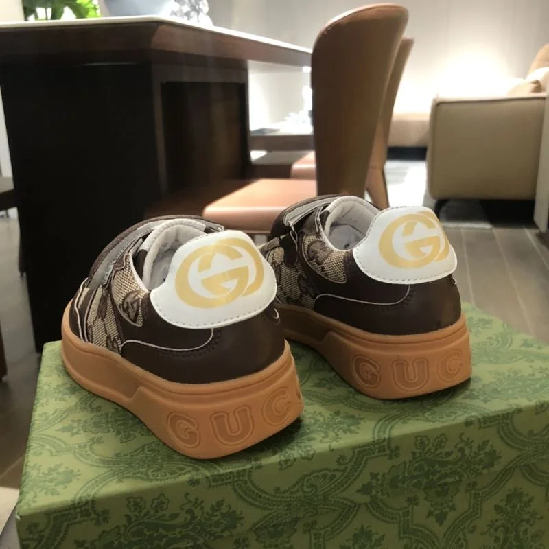 Comfortable GUCCI SHOES 29536