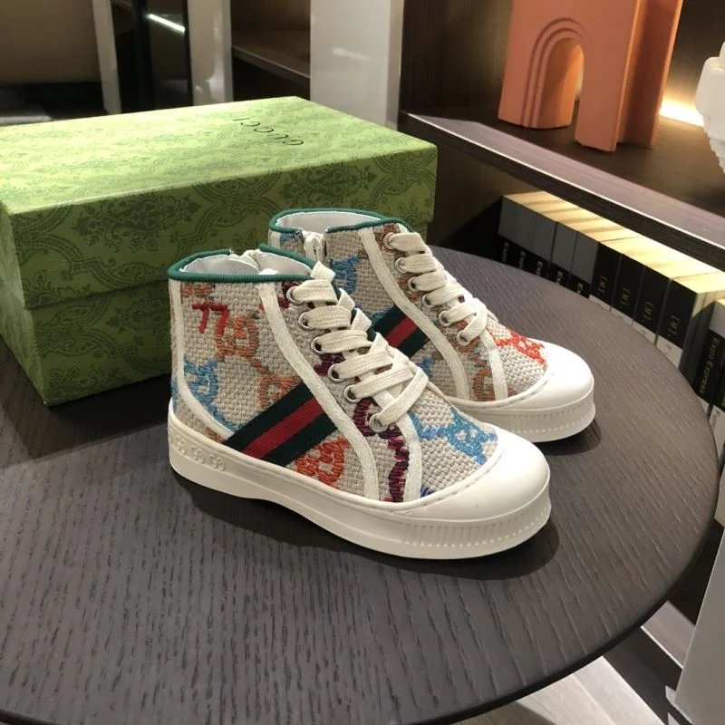 GUCCI SHOES Unisex 30207