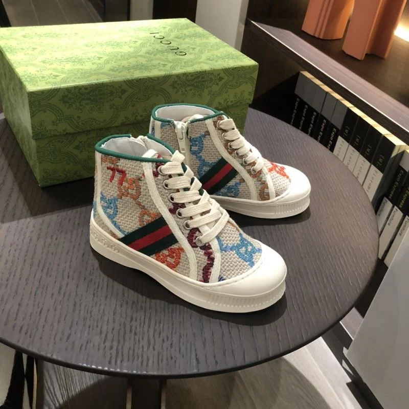 GUCCI SHOES Unisex 30207