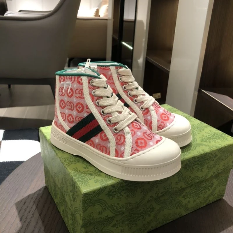GUCCI SHOES DailyWear 30220