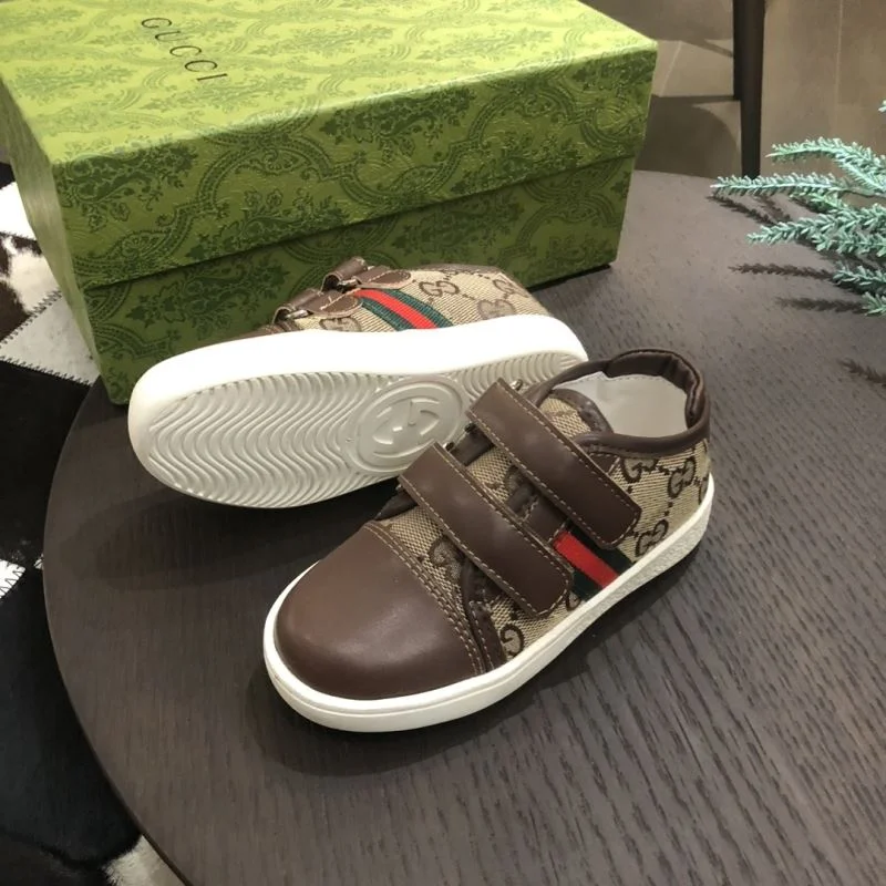 GUCCI SHOES WaterResistant 30216