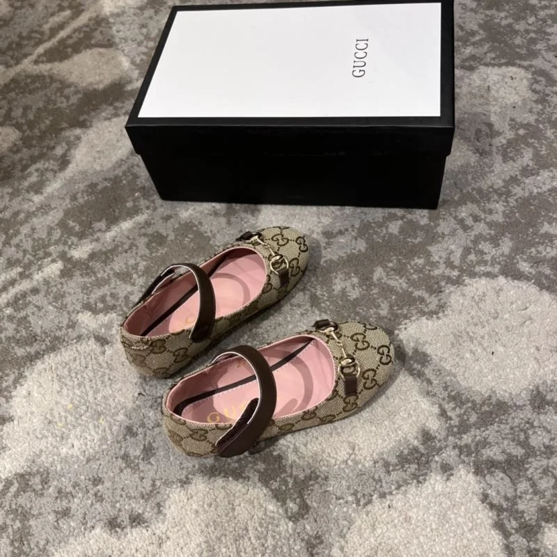 GUCCI SHOES Colorful 30200