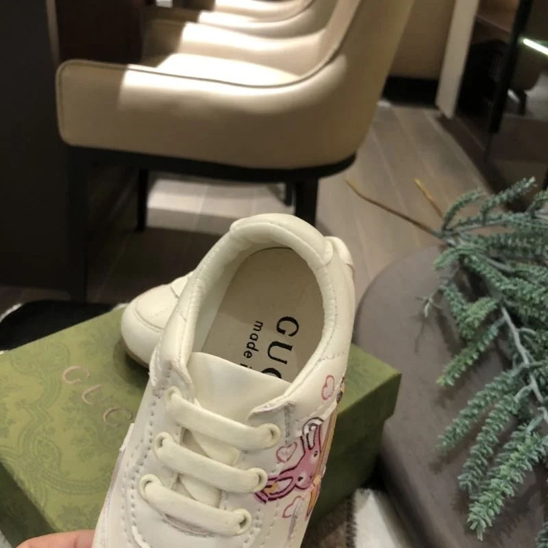 GUCCI SHOES Resilient 30209