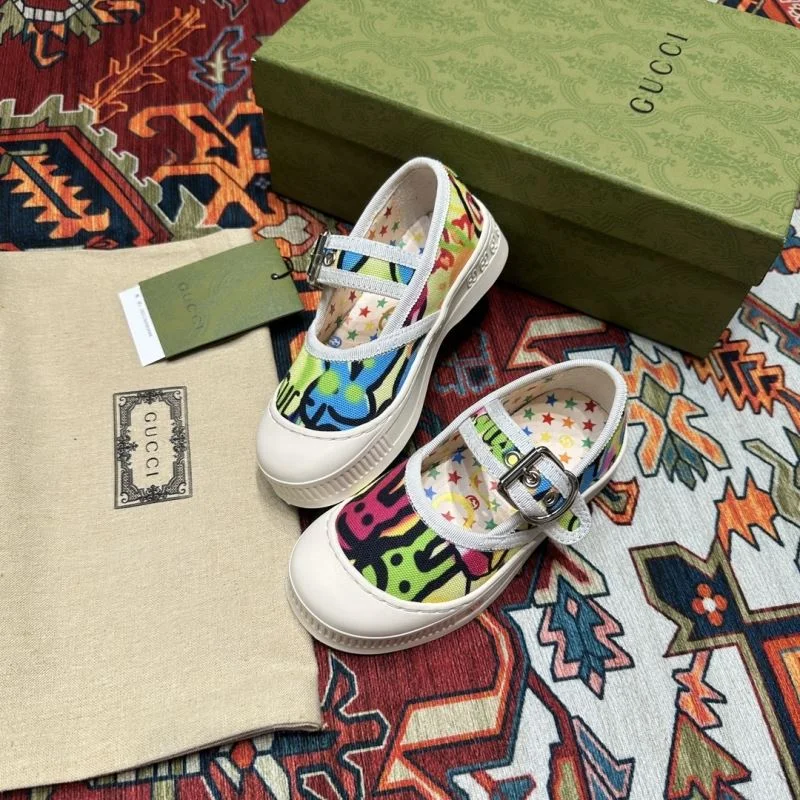 Contemporary GUCCI SHOES 30179