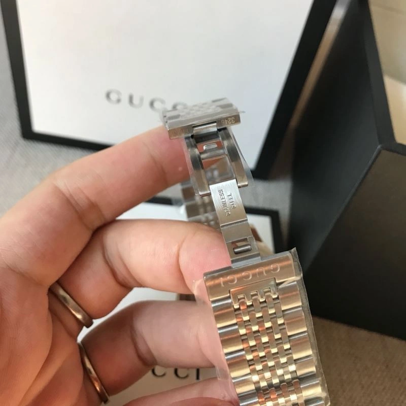 GUCCI Watches Efficient 183494