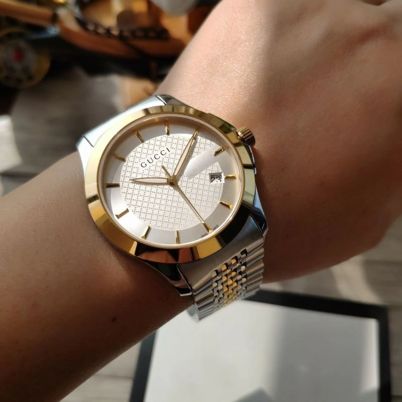 Unique GUCCI Watches 183460