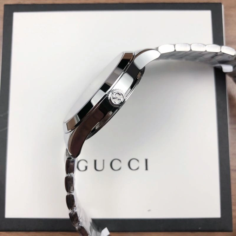 Bright GUCCI Watches 183380
