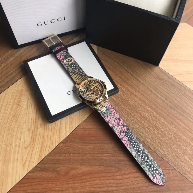 GUCCI Watches Practical 183356