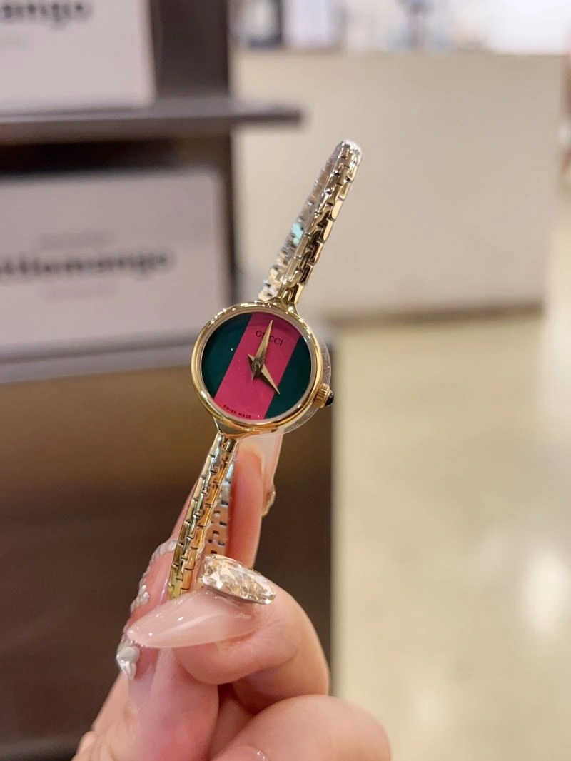 Classic GUCCI Watches 183358