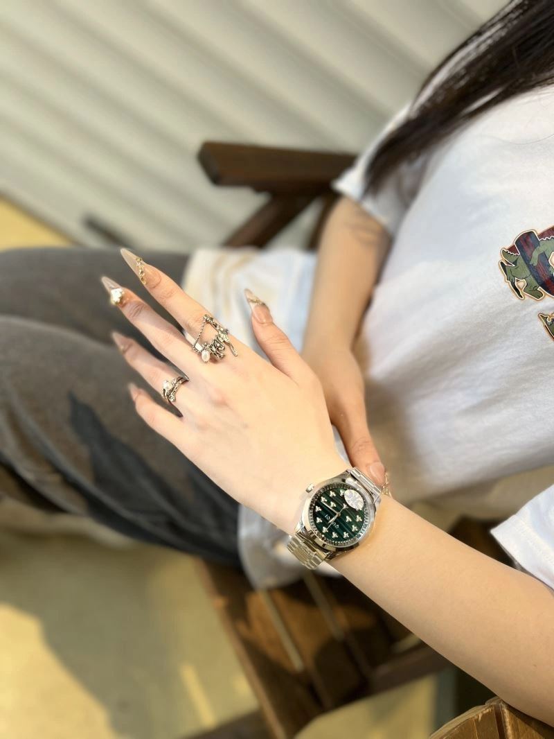 ZeroBulk GUCCI Watches 183354