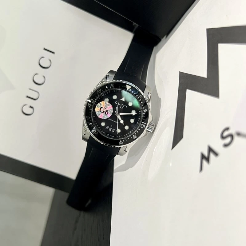 GUCCI Watches Sleek 183343