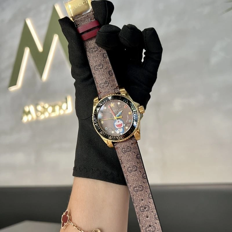 Compact GUCCI Watches 183338