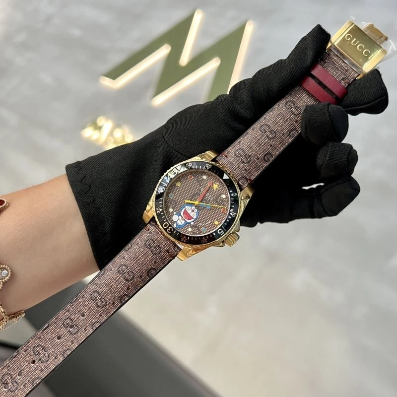 Compact GUCCI Watches 183338