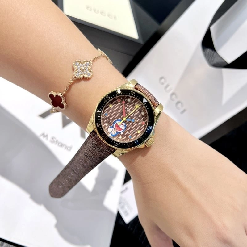 Compact GUCCI Watches 183338