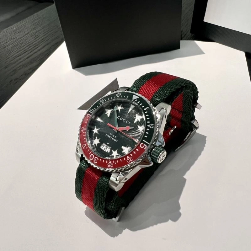 GUCCI Watches Elegant 183344