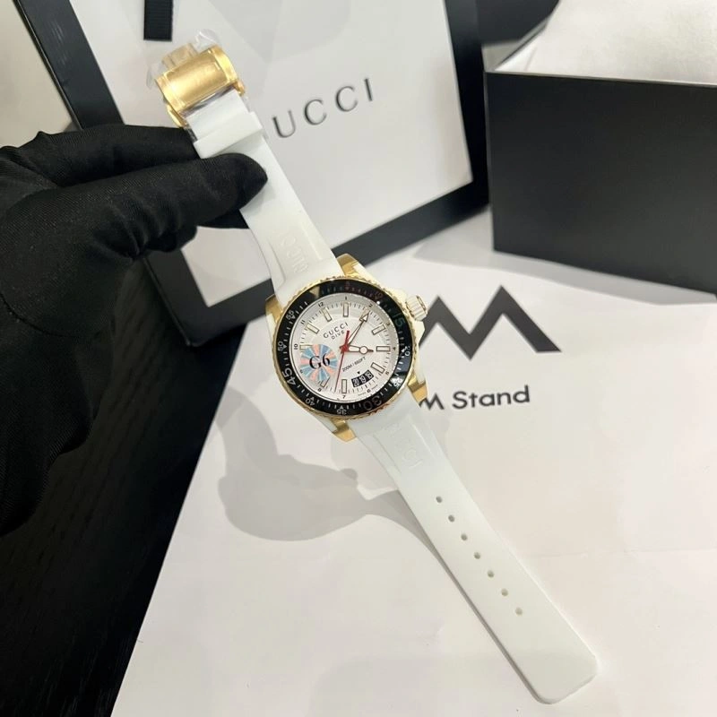 GUCCI Watches Bold 183337