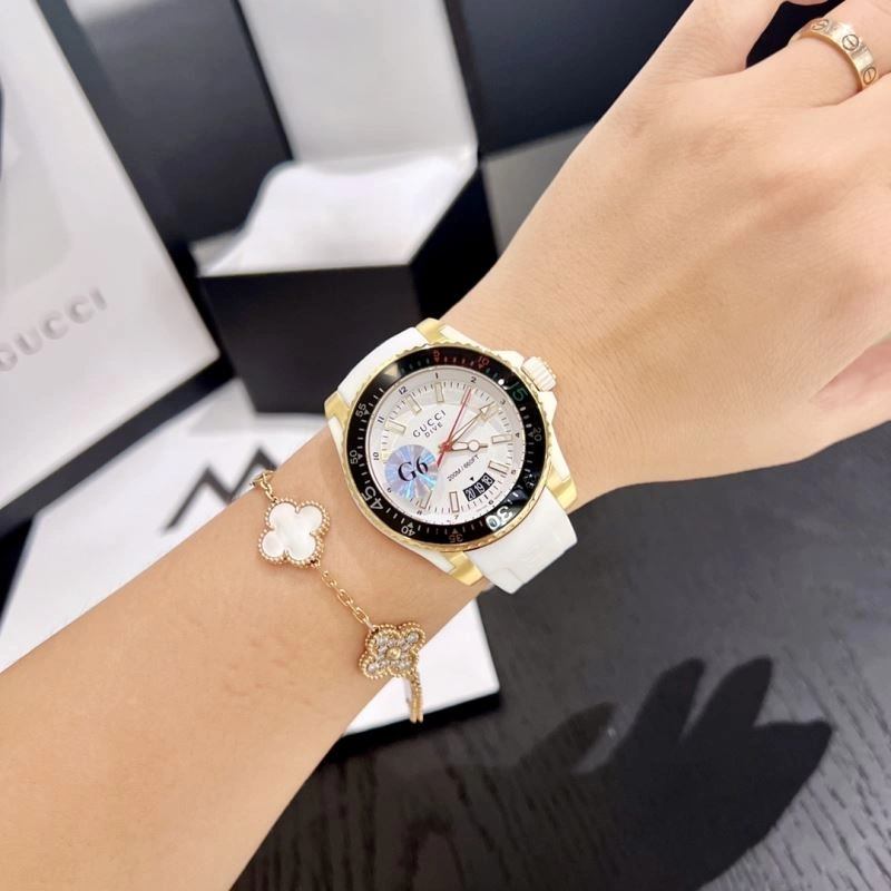 GUCCI Watches Bold 183337