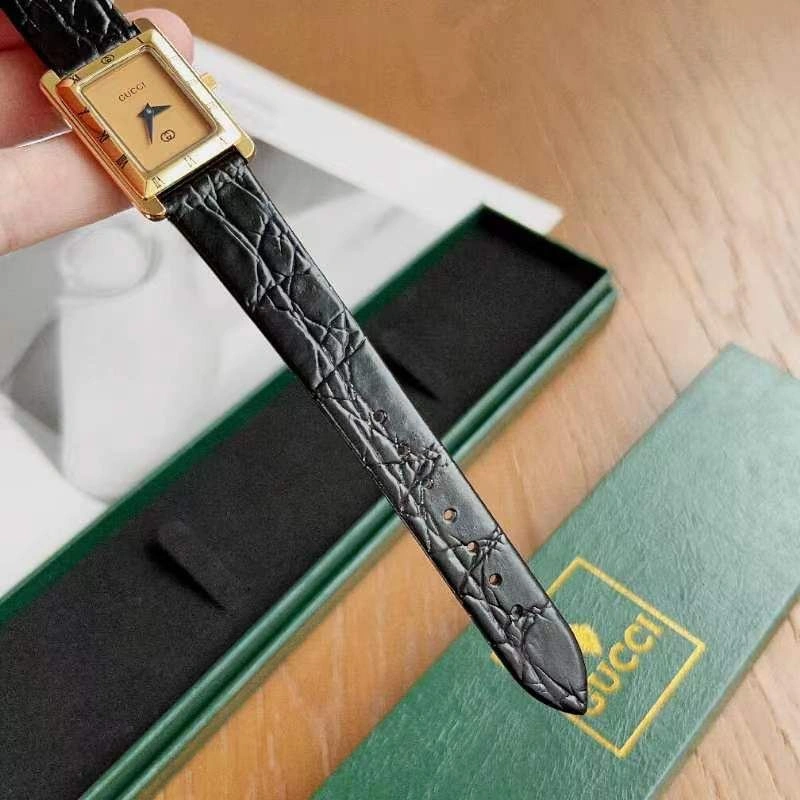 RelaxedFit GUCCI Watches 183327