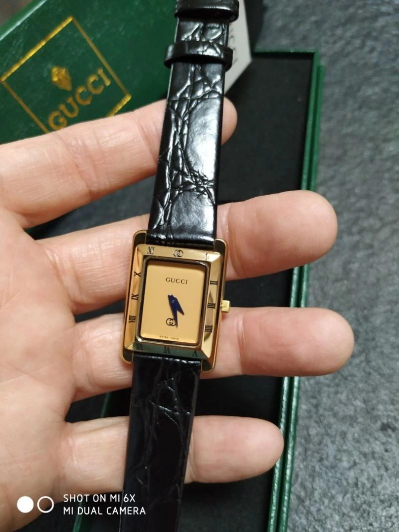 GUCCI Watches ComfortFit 183326