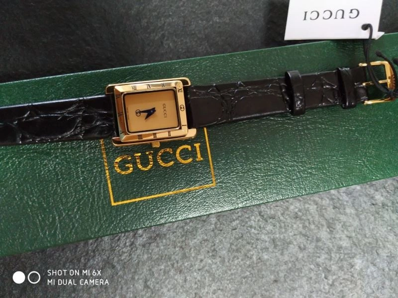 GUCCI Watches ComfortFit 183326