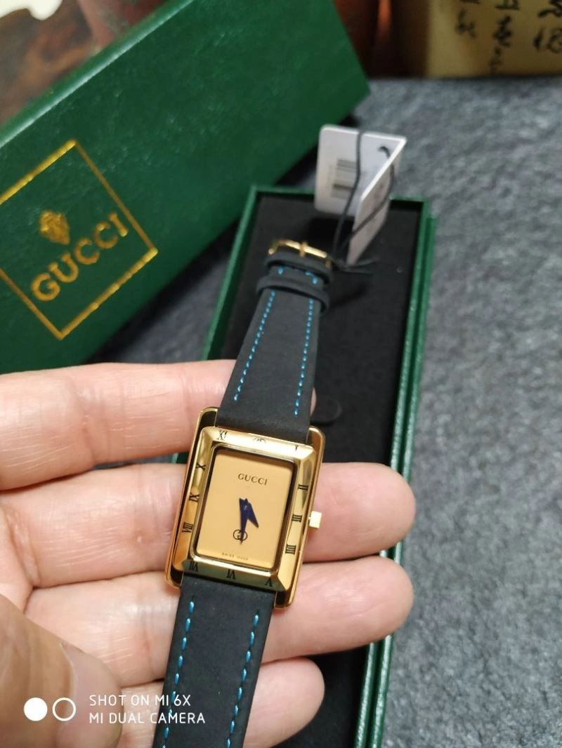 GUCCI Watches ComfortFit 183326