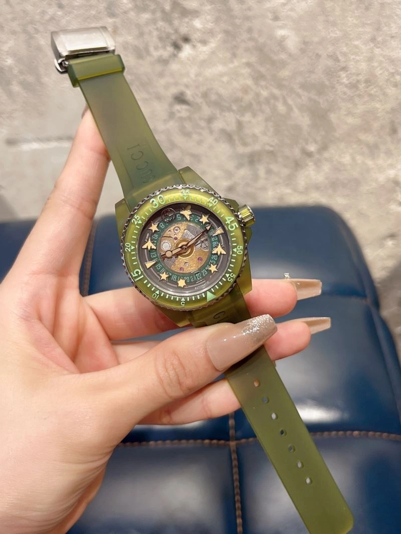 AllSeason GUCCI Watches 183313