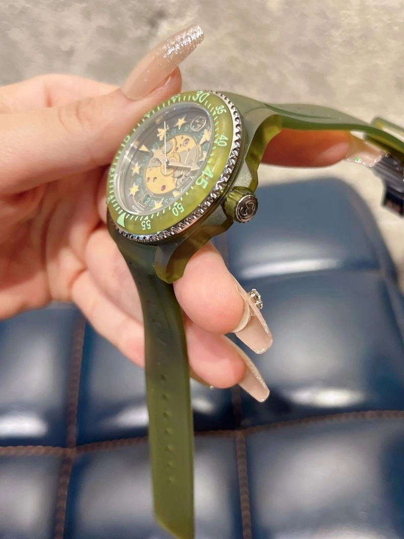 AllSeason GUCCI Watches 183313