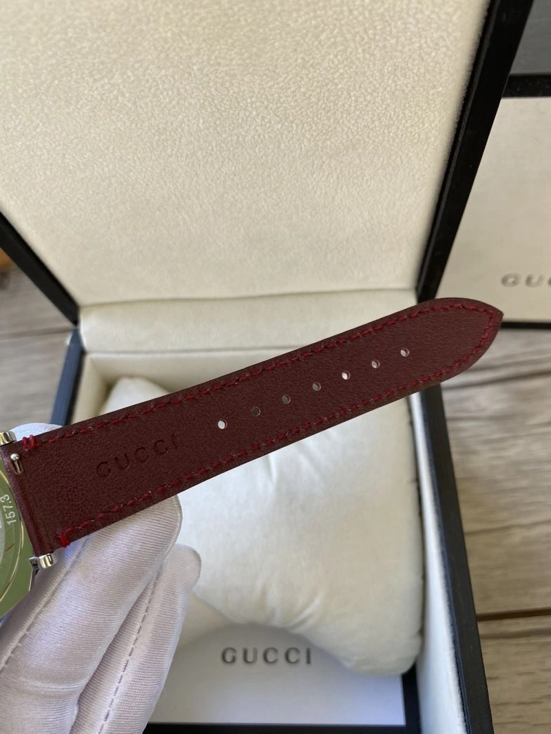 Stretchable GUCCI Watches 183320