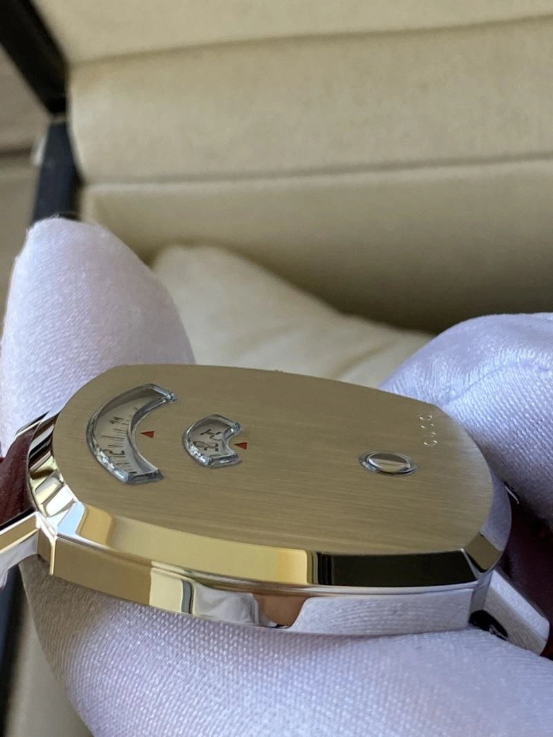 Stretchable GUCCI Watches 183320