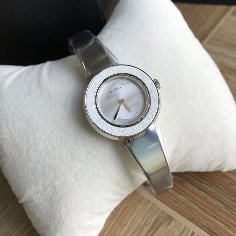 Bold GUCCI Watches 183293