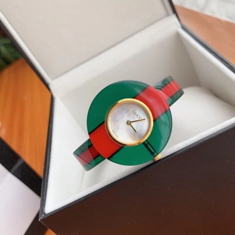 Vibrant GUCCI Watches 183292