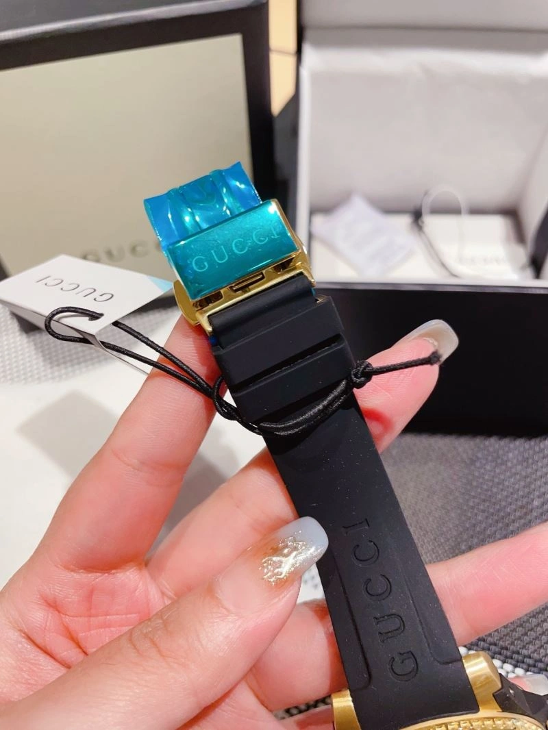 MoistureWicking GUCCI Watches 183273