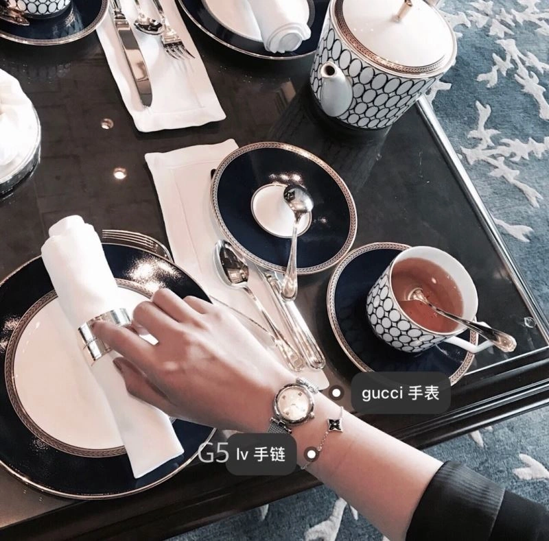 GUCCI Watches Elegant 183270