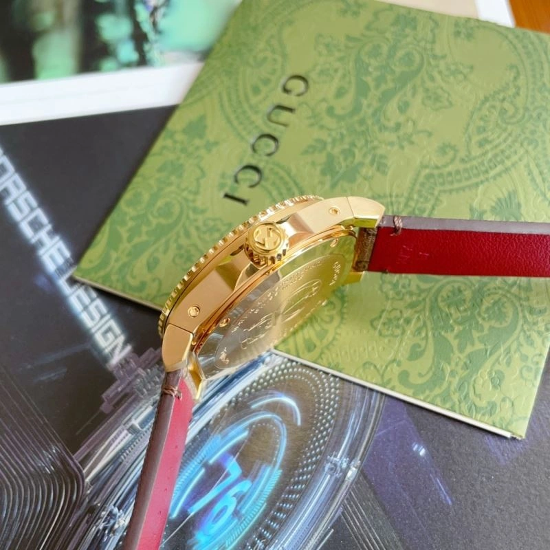 SmoothTexture GUCCI Watches 183250