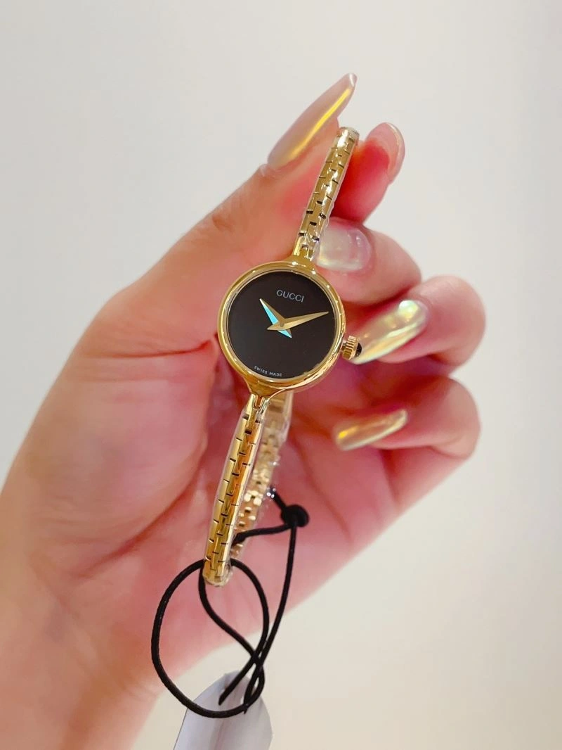 Minimalist GUCCI Watches 183227