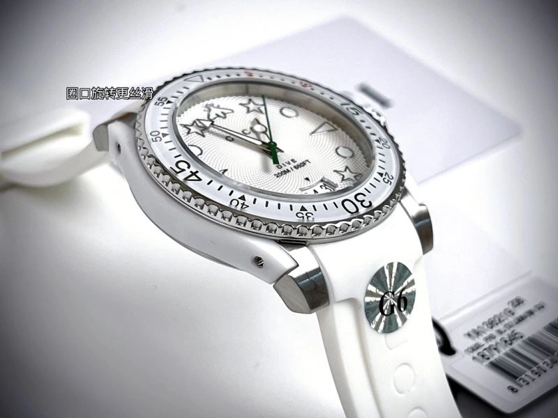 GUCCI Watches MultiPurpose 183220