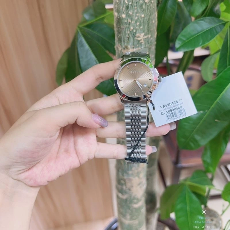 Bright GUCCI Watches 183204