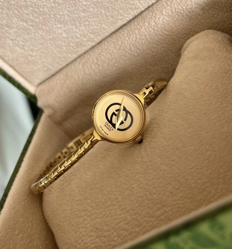 Comfortable GUCCI Watches 183201