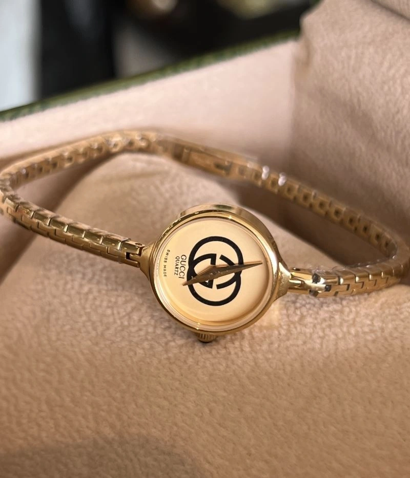 Comfortable GUCCI Watches 183201