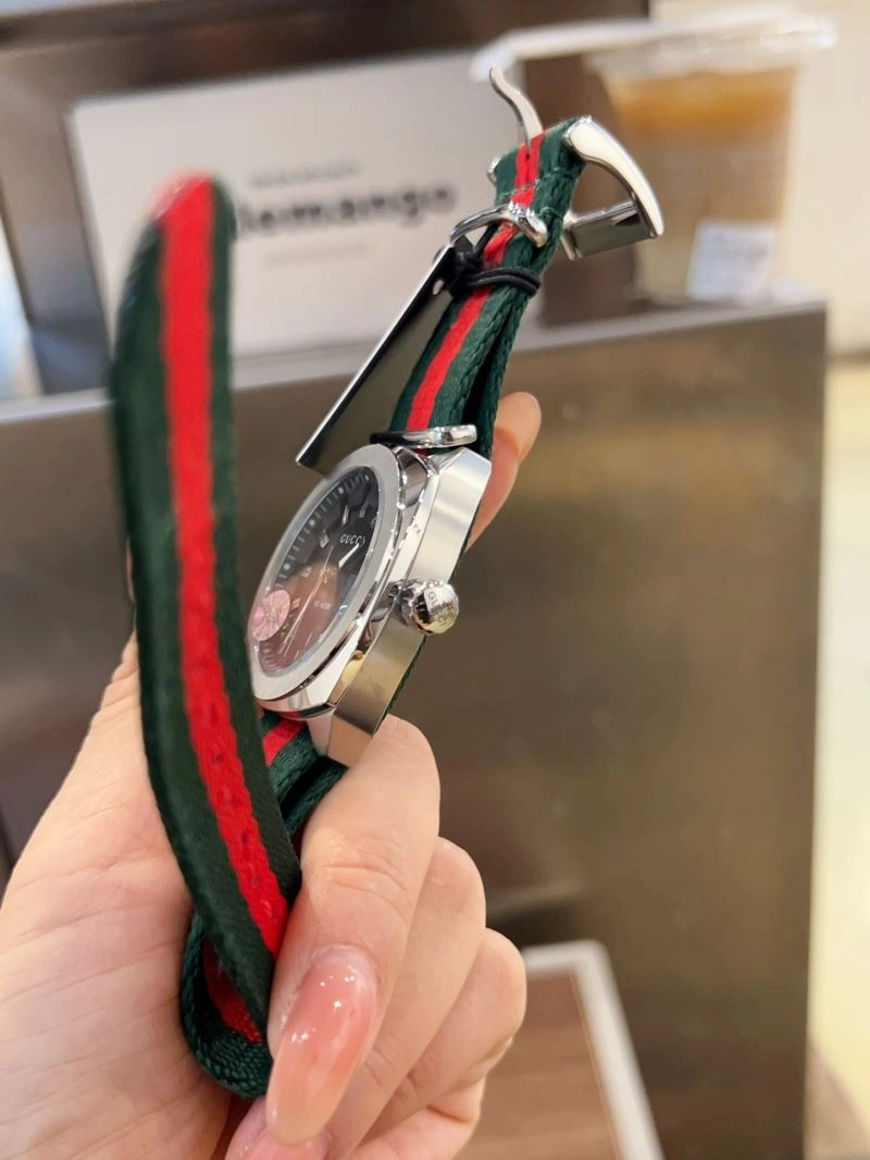 EasyCare GUCCI Watches 183172
