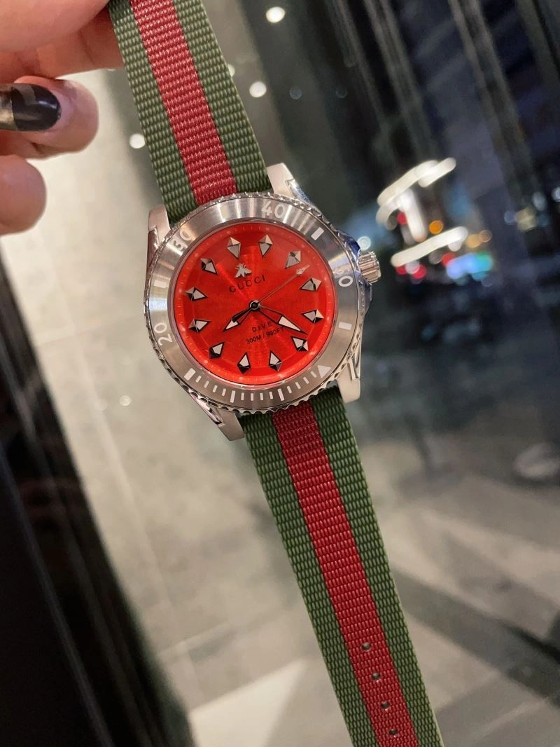 GUCCI Watches Functional 183161